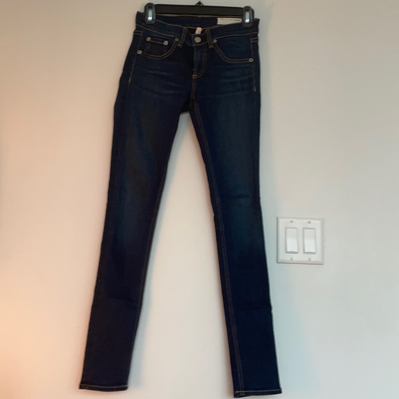Rag and bone skinny jeans in dark blue denim, size 25, mint condition - Picture 1 of 1